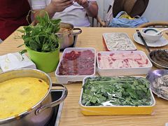-杨老板·海鲜集市火锅·鲜切牛肉(中防万宝店)