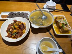 -隔壁老王·家常云南菜(花巷店)