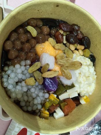  红豆多到扑出来！夏日必点芋圆烧仙草