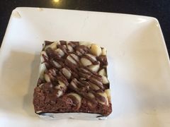 布朗尼-莓园冰淇淋店