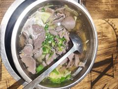 -冯烫烫跷脚牛肉·川菜小馆(武胜西街店)