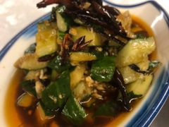 刀拍黄瓜-霄汉牛三鲜湖北砂锅菜(万松园2店)
