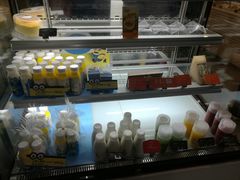 面包甜点陈列柜-BreadTalk面包新语(长寿路地铁站店)