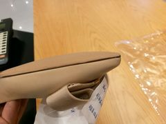-爱革·奢品·鞋包·衣物·家居(金桥国际商业广场店)