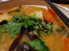 -小蛮椒麻辣烫·麻辣拌(青浦宝龙店)