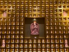 -迪庆藏族自治州博物馆