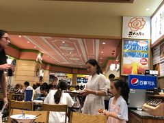 大堂-大食代美食广场(上海中心店)