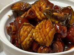 红烧鲍鱼猪手煲-老人和饭店(淮海中路店)