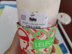草莓桃子酪酪-LELECHA乐乐茶(新街口大洋店)