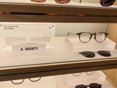 -茂昌眼镜(南京东路店)