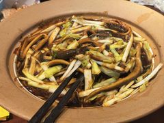 -魏铭鱼头捞饭(晋阳路店)