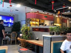 大堂-兴蓉合川湘私房菜巫山烤鱼(人大店)