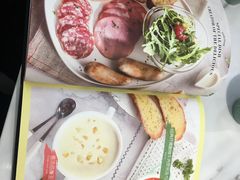 -丽莎沙拉轻食餐厅(国贸店)