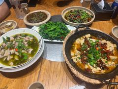 -郑件洋芋饭庄