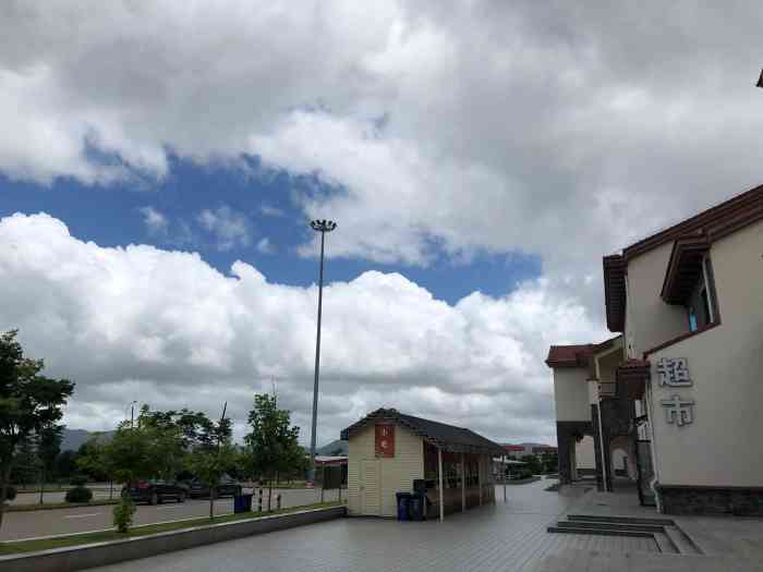 象山服务区-"这个服务区真的一点都不好!外面看起来嘛很.