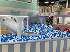 -蓝鲸奇亲子游泳俱乐部