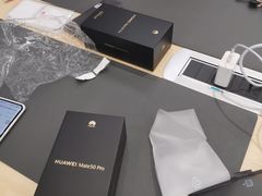 -华为智能生活馆(上海金桥国际商业广场)