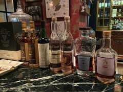 -DM Distiller & Mixologist Whisky Cocktail Bar