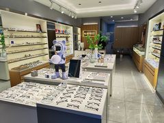 -视野联行眼镜·蔡司·尼康·授权优选门店(青浦宝龙店)