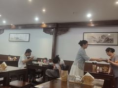 -蟹上黄·蟹黄面·江南糖水(人民广场店)