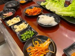 -肉甲韩国木炭烤肉(新壹街1店)