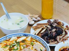 -天发芽·何记葫芦头泡馍·传统小吃(报恩寺街店)