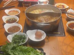 -呷哺呷哺(松北万象汇店)