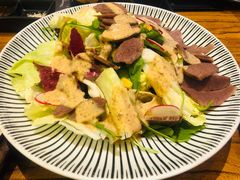 牛舌色拉-黑牛の店·和牛烧肉(合生汇店)