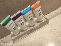 -海亮广场大酒店(万象城中山路地铁站店)