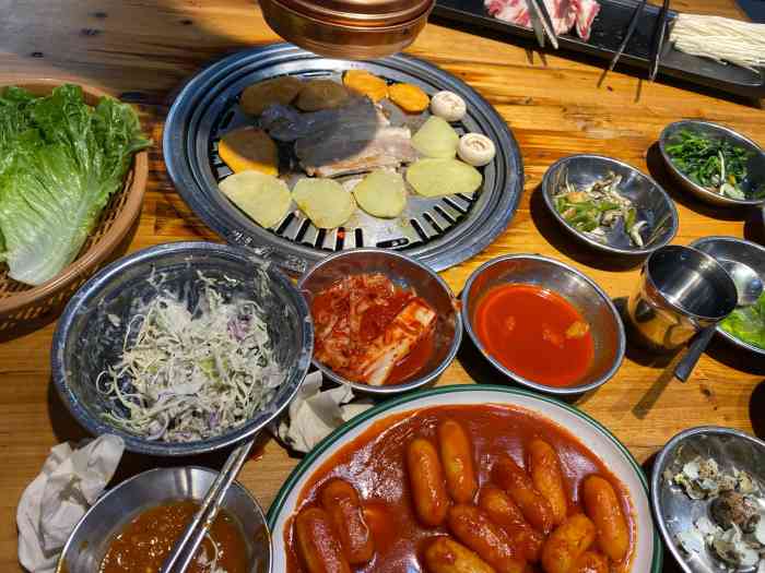 上回来远景路吃韩国烤肉应该是4年前了,久远到连味道都想不起