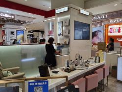 -奥伦纳素Erno Laszlo