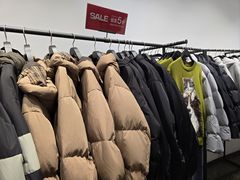 -URBAN REVIVO(上海中庚漫游城店)