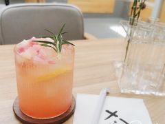 蜜桃气泡水-十一咖啡(青年大街工厂店)