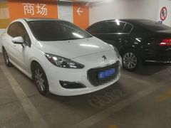 -世纪都会-停车场