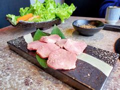 名物牛舌-炼火烤肉店