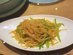 -渝信川菜 · 川味家常菜(财富购物中心店)