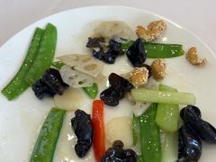 -粤盛海鲜平价店(洛溪食街店)