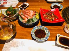 -肉魁屋·烧肉·烧鸟·酒场(高新店)