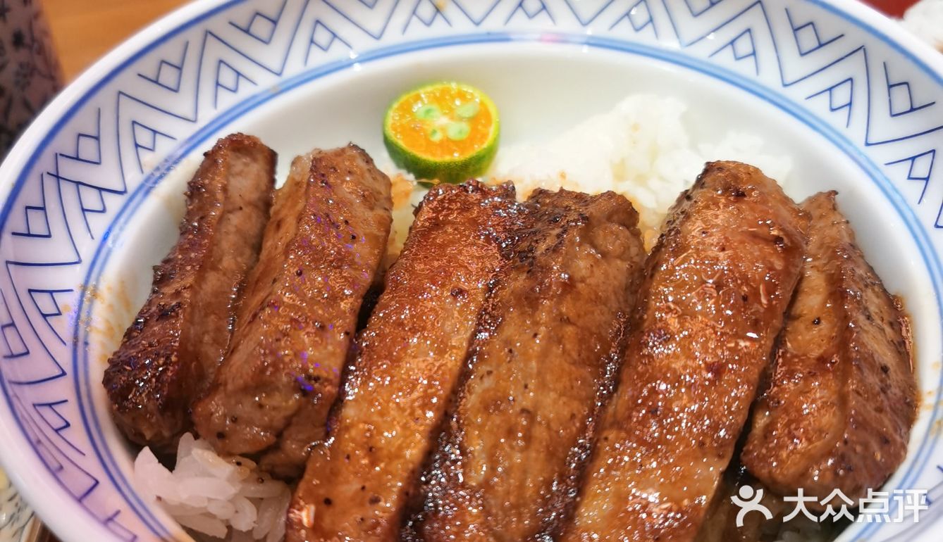 「白石の深夜食堂(青岛万象城店)」 店面不是很大
