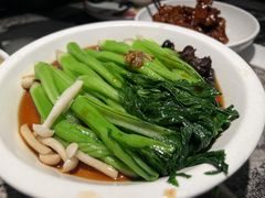 白灼菌菇菜心-新白鹿餐厅(松江开元地中海店)