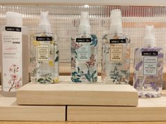 -名创优品(北京新中关购物中心地铁层店)