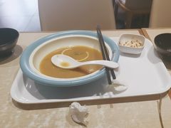 -灵芝妹子海鲜米线(劳动公园店)