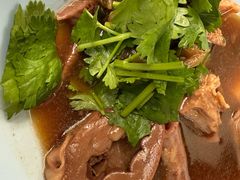 -Kha Mu Charoensang(Silom)