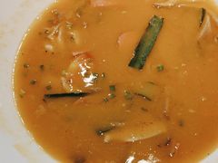 -有红鸡毛店·川菜(建设路店)