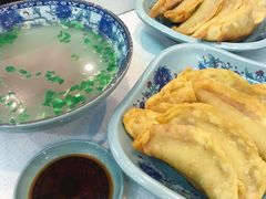 -老新隆牛肉锅贴(新街口店)