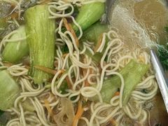 -三姐妹·海鲜大排档
