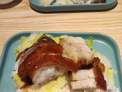 -滋味满屋美食坊(上海街店)