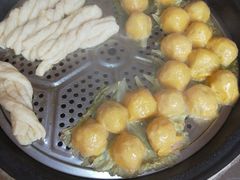 -粘豆包柴火铁锅炖