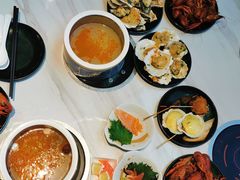 -五月罗马海鲜自助餐厅(月星环球港店)