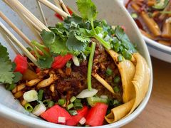 -包整·丝娃娃(一览甲秀楼风景店)